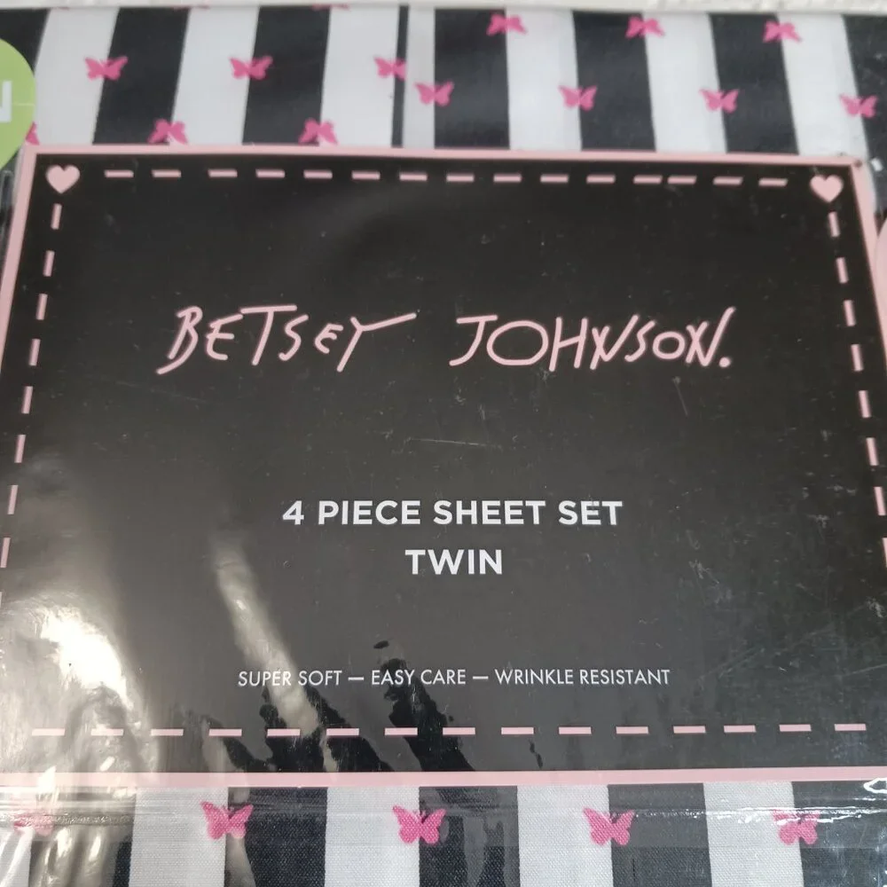 Betsey Johnson Performance Collection Sheet Set size Twin